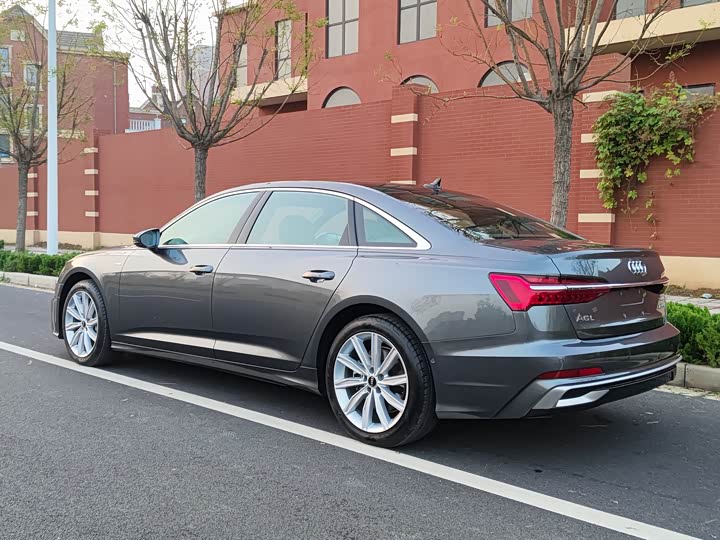 Audi A6L 2024 2024款 45 TFSI 臻选动感型