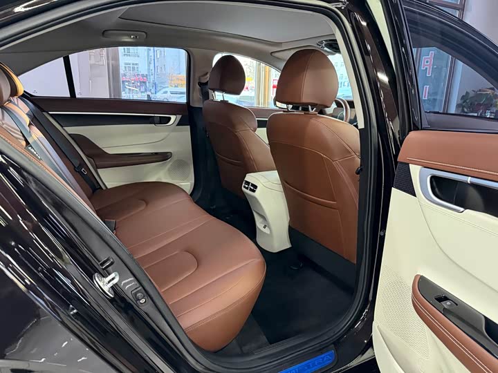 Hyundai Mistra 2021 2021款 270TGDi DCT TOP旗舰版