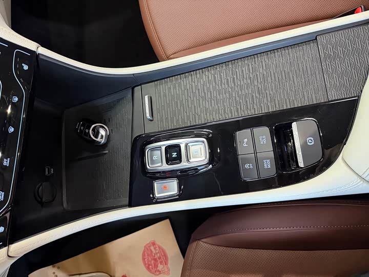 Hyundai Mistra 2021 2021款 270TGDi DCT TOP旗舰版