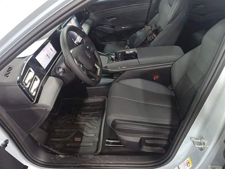 BYD Qin L 2025 2025款 DM-i 智驾版 80KM领先型