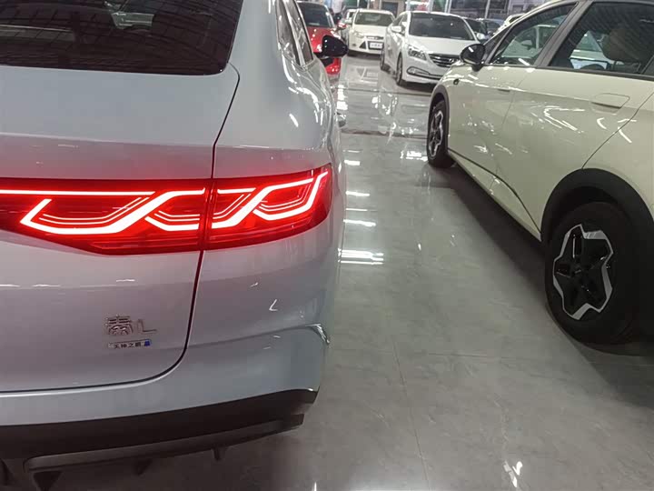 BYD Qin L 2025 2025款 DM-i 智驾版 80KM领先型
