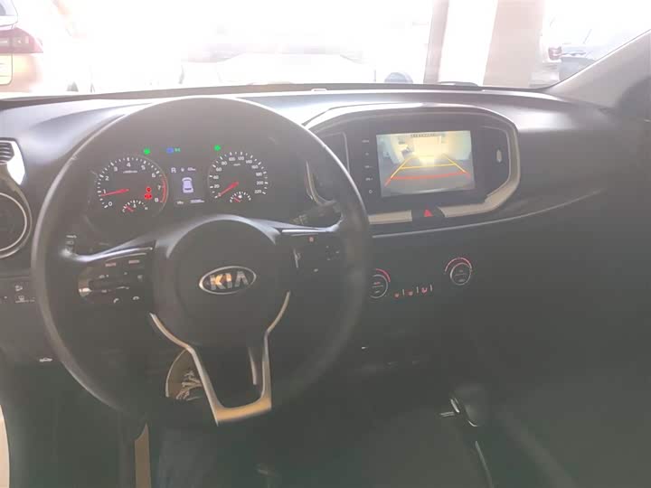 Kia KX1 2021 2021款 1.4L 自动趣享运动款