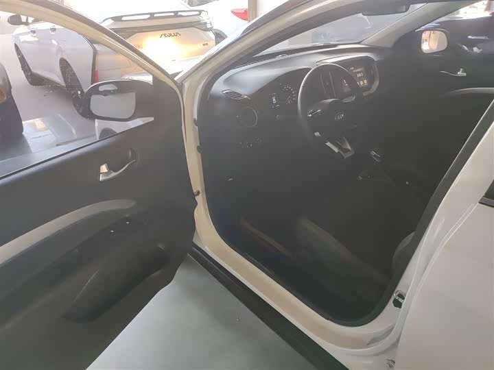 Kia KX1 2021 2021款 1.4L 自动趣享运动款