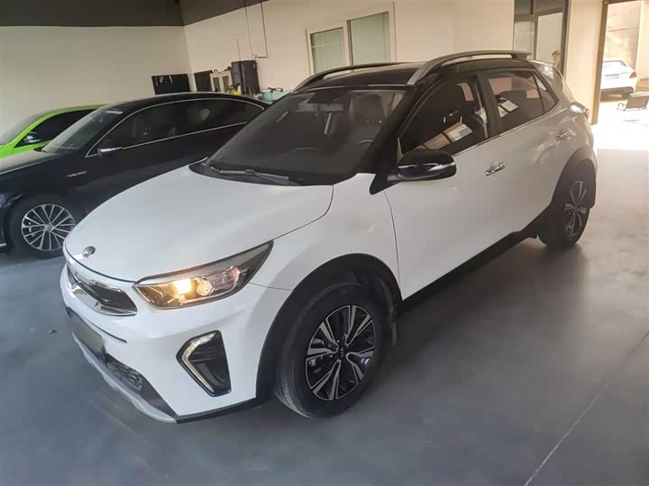 Kia KX1 2021 2021款 1.4L 自动趣享运动款