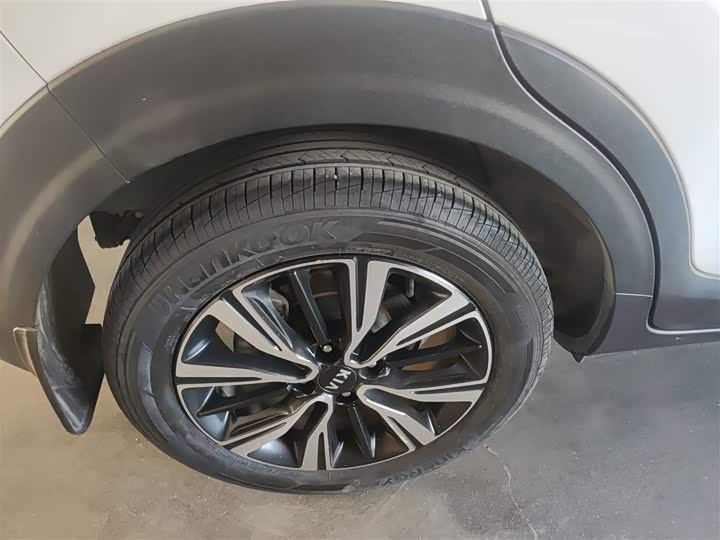 Kia KX1 2021 2021款 1.4L 自动趣享运动款