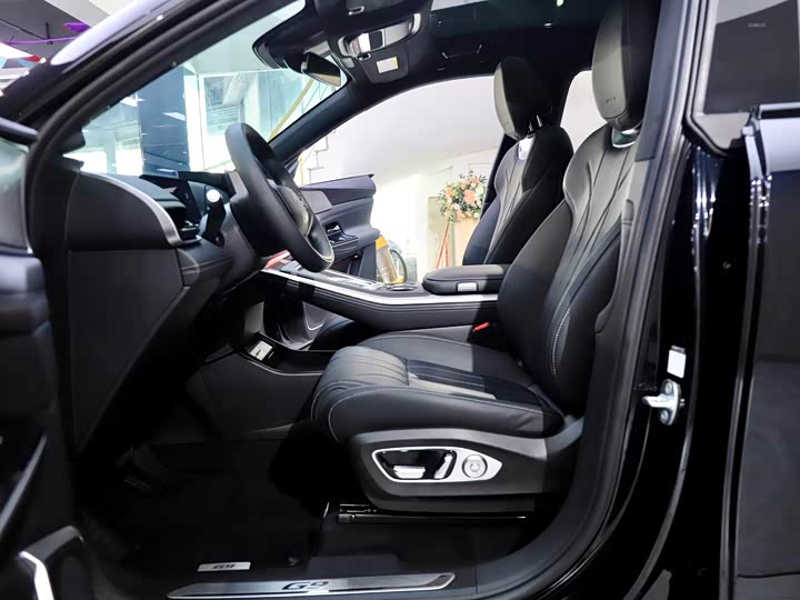 XPeng G9 2025 2025款 725 超长续航 Max