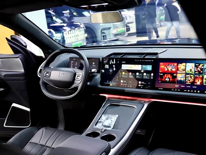 XPeng G9 2025 2025款 725 超长续航 Max