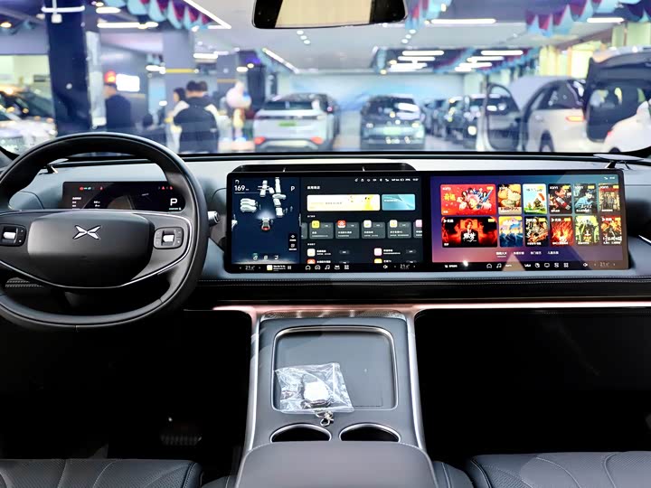 XPeng G9 2025 2025款 725 超长续航 Max