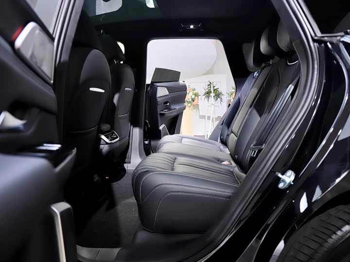 XPeng G9 2025 2025款 725 超长续航 Max