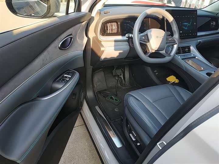 BYD Sea Lion 07 DM-i Hybrid 2025 2025款 150 领航+版