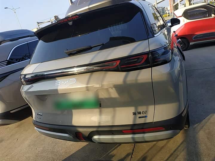 BYD Sea Lion 07 DM-i Hybrid 2025 2025款 150 领航+版