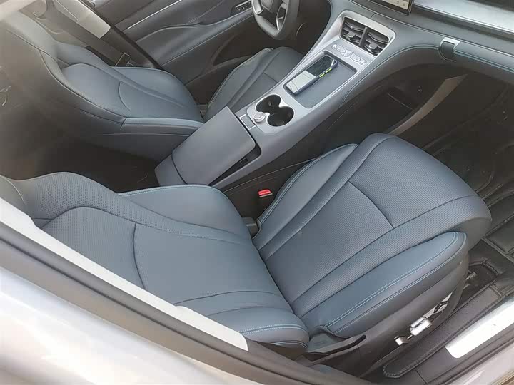 BYD Sea Lion 07 DM-i Hybrid 2025 2025款 150 领航+版