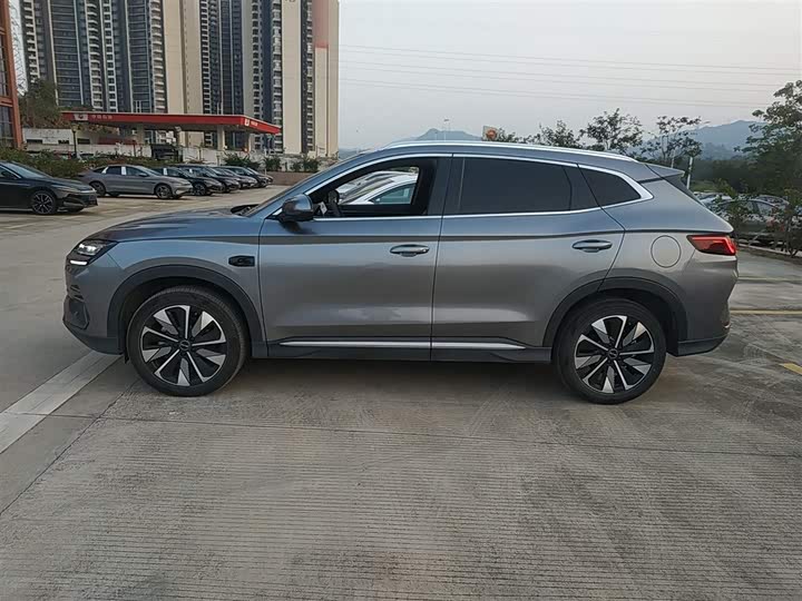 2025 BYD Song Plus Hybrid/EV