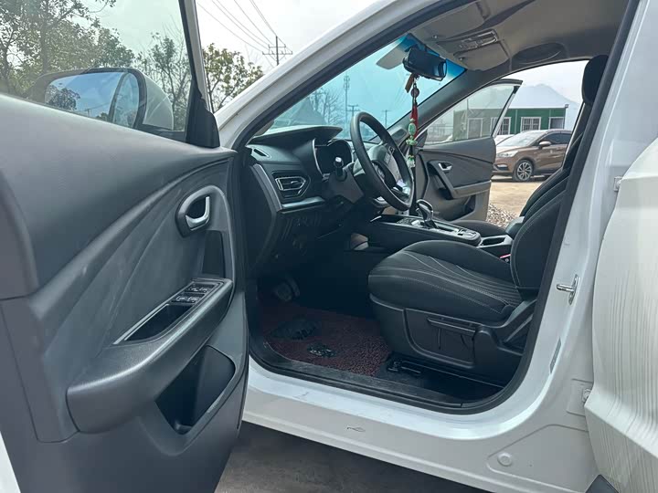 Jetour X70M 2020 2020款 1.5T DCT相伴型