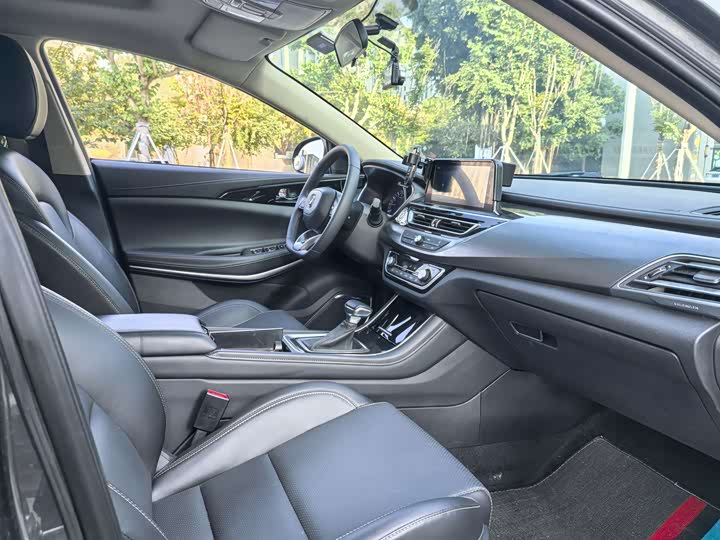 Changan Raeton CC 2021 2021款 蓝鲸版 1.5T DCT旗舰型