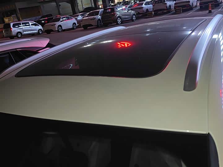 Roewe RX5 Hybrid 2023 2023款 eRX5 超混优越版