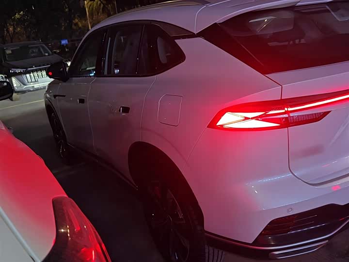 Roewe RX5 Hybrid 2023 2023款 eRX5 超混优越版