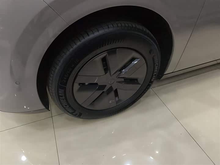 LiXiang Mega 2024 2024款 Ultra