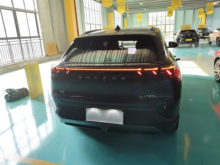 BAIC Arcfox Alpha T5 2025 2025款 520 MAX