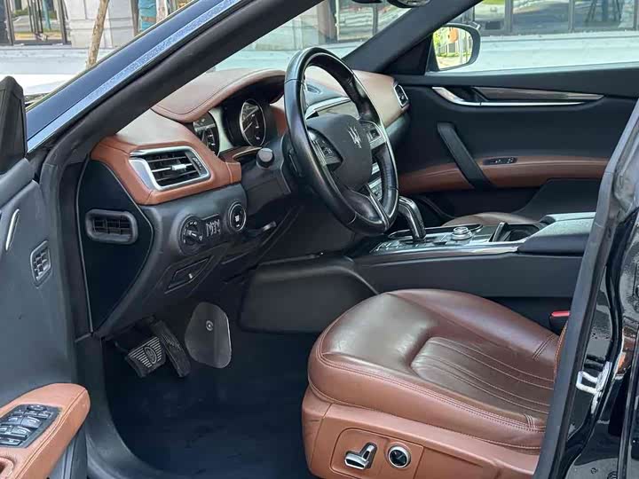 Maserati Ghibli 2021 2021款 2.0T 锋芒版