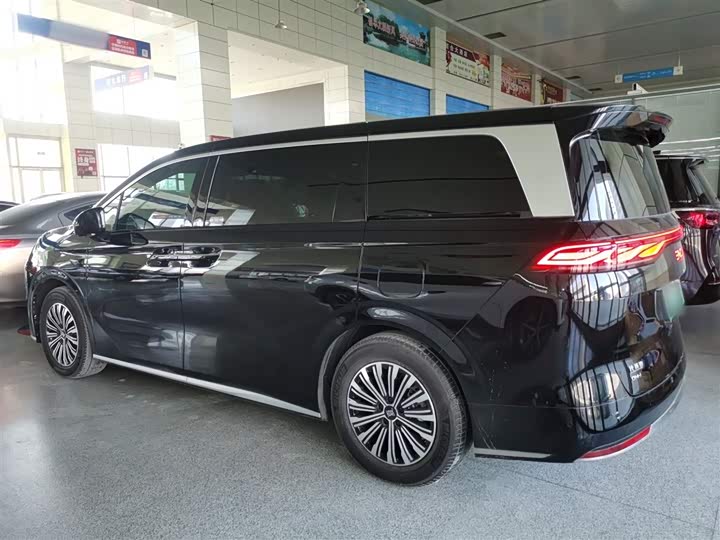 BYD Xia 2025 2025款 DM-i 1.5T 180km 超越型