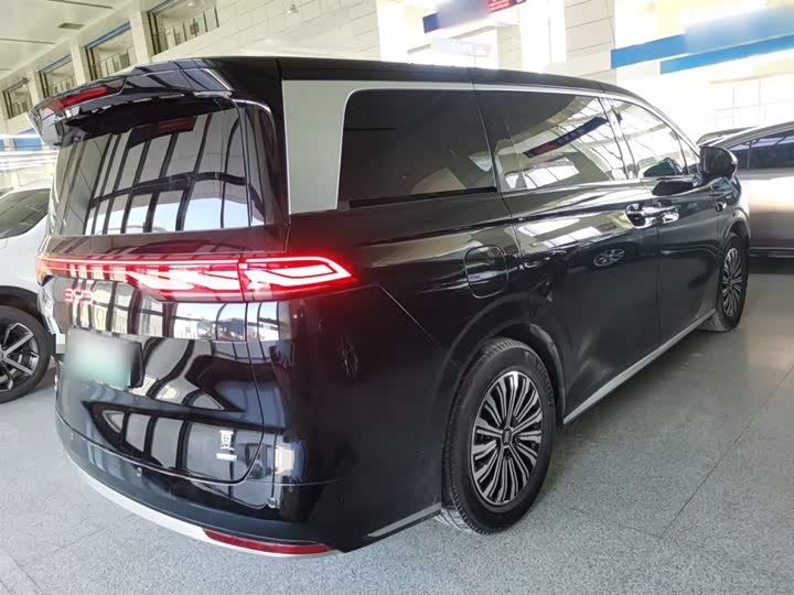 BYD Xia 2025 2025款 DM-i 1.5T 180km 超越型