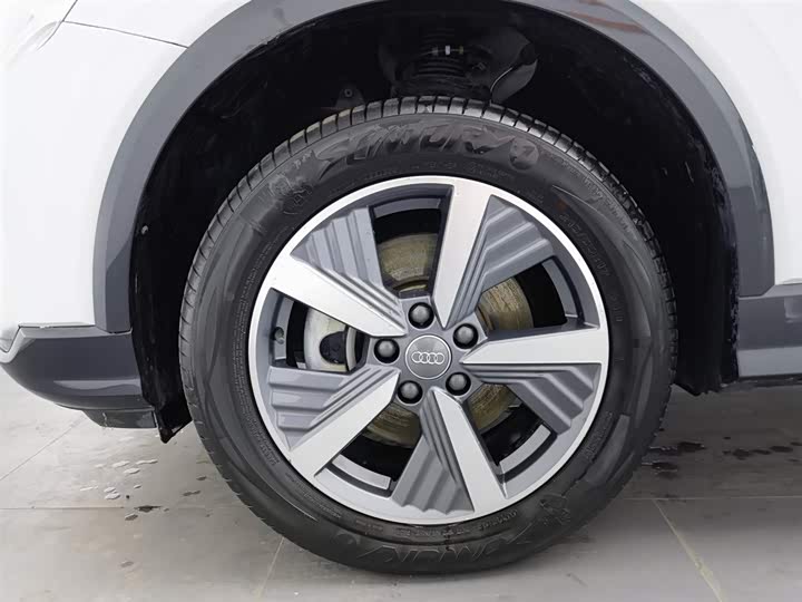 Audi Q2L e-tron 2019 2019款 Q2L e-tron 纯电智享型