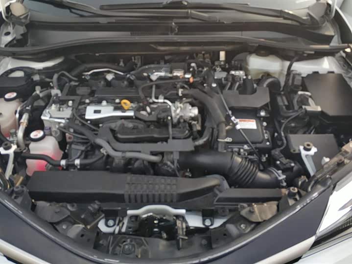 Toyota Izoa 2021 2021款 双擎 2.0L 奕炫版