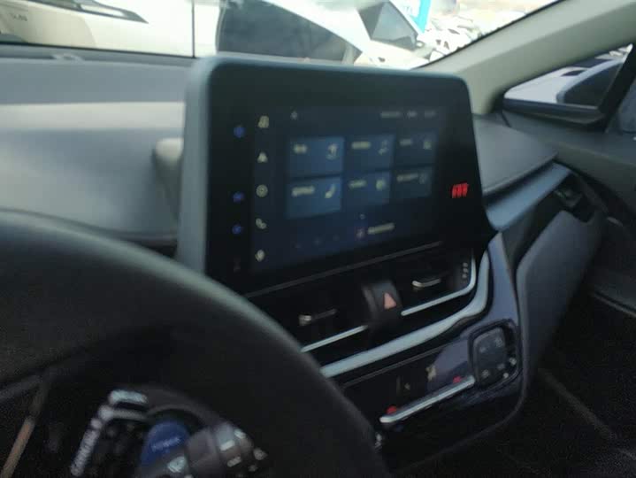 Toyota Izoa 2021 2021款 双擎 2.0L 奕炫版