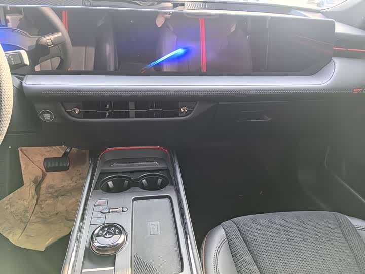 Ford Mondeo 2025 2025款 2.0T EcoBoost E 混动 运动版 ST-Line