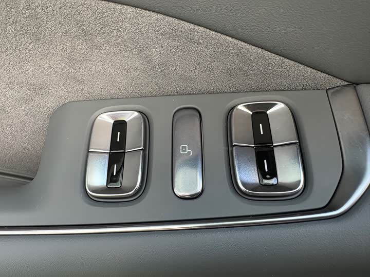 XPeng P7 2025 2025款 702 长续航 Ultra