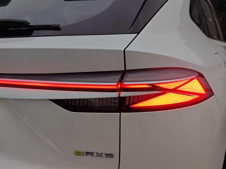 Roewe RX5 Hybrid 2023 2023款 eRX5 超混优越版