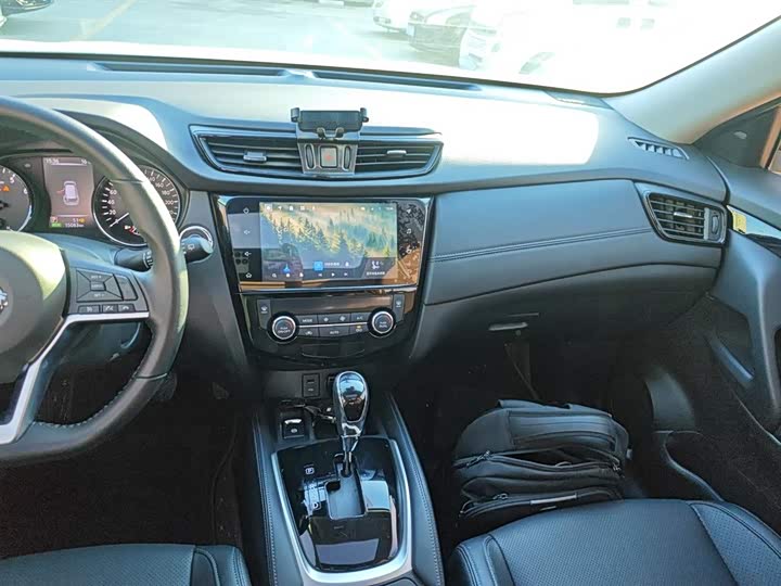 Nissan X-Trail 2023 2023款 经典 2.0L 两驱智联臻享版