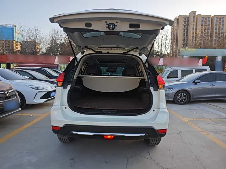 Nissan X-Trail 2023 2023款 经典 2.0L 两驱智联臻享版