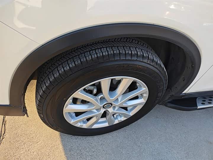 Nissan X-Trail 2023 2023款 经典 2.0L 两驱智联臻享版