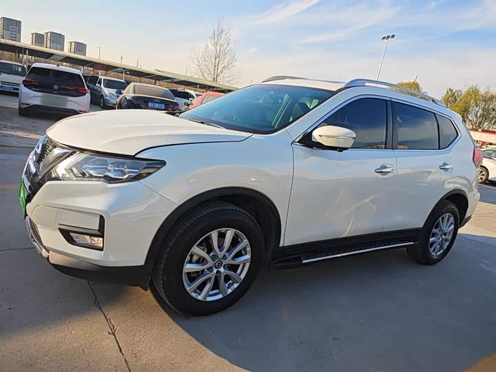 Nissan X-Trail 2023 2023款 经典 2.0L 两驱智联臻享版