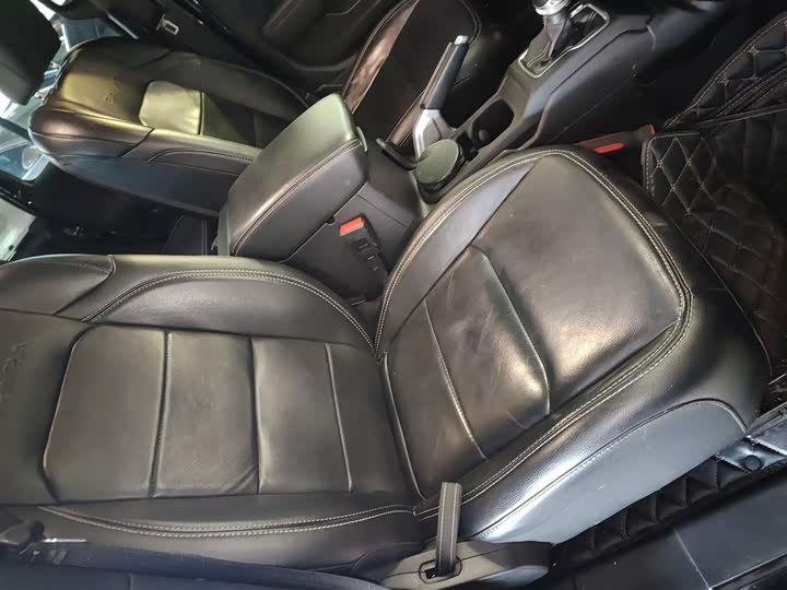 Jeep Wrangler Hybrid 2021 2021款 四门 2.0T 4xe 撒哈拉先行版