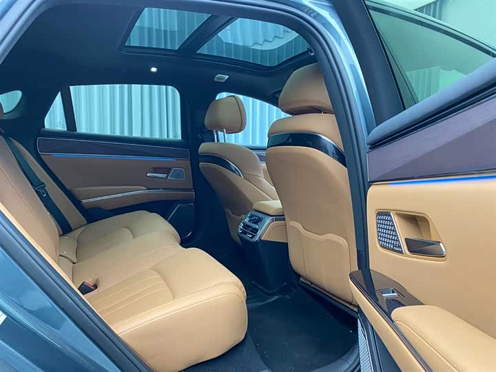 BYD Han L 2025 2025款 DM-p 四驱激光雷达旗舰型