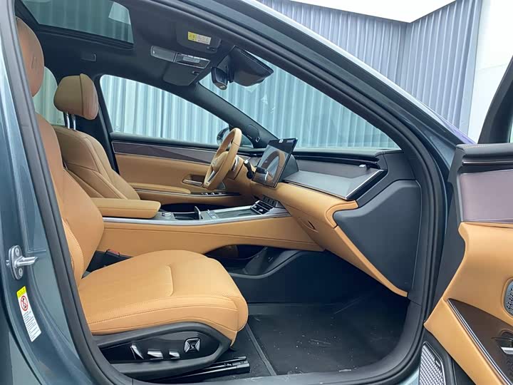 BYD Han L 2025 2025款 DM-p 四驱激光雷达旗舰型