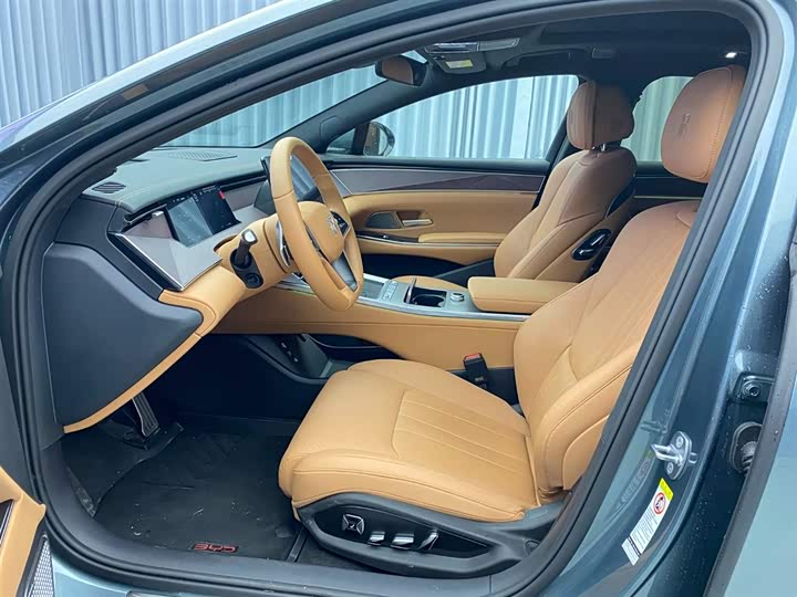 BYD Han L 2025 2025款 DM-p 四驱激光雷达旗舰型