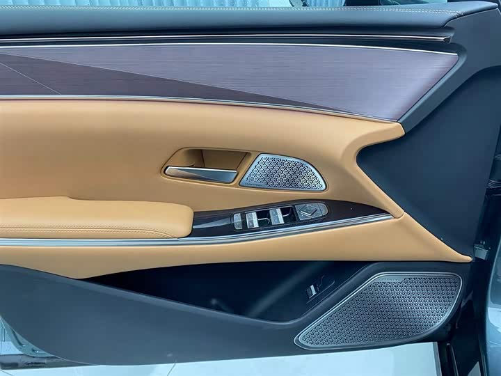 BYD Han L 2025 2025款 DM-p 四驱激光雷达旗舰型