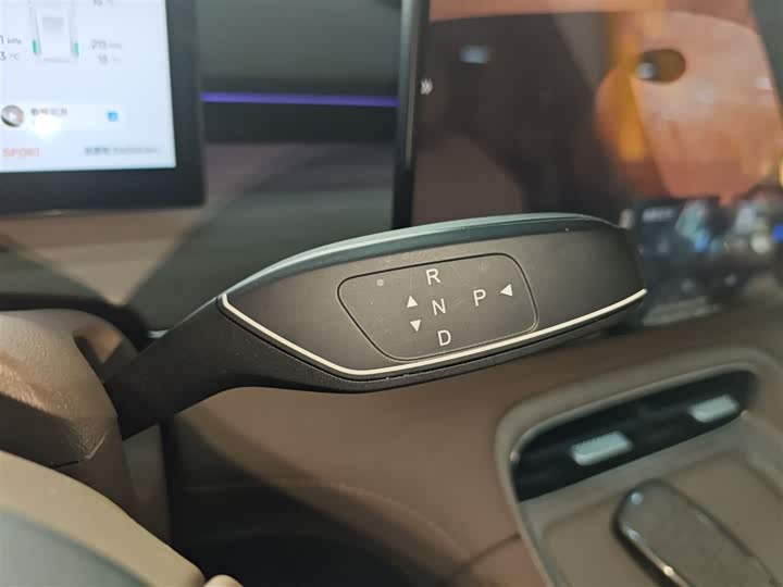 Chery Tiggo 8 Plus C-DM 2025 2025款 1.5T 116km 尊贵型 5座