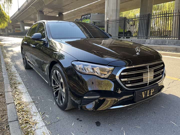 Mercedes-Benz E-Class Hybrid 2024 2024款 E 350 e L 插电式混合动力轿车