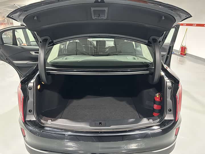 Hongqi E-QM5 2024 2024款 500km 出行版