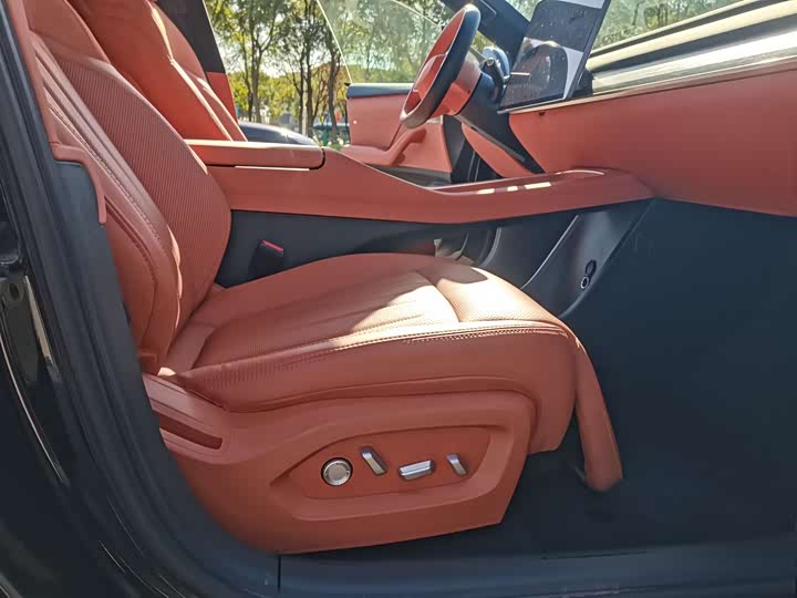 Nio Onvo L60 2025 2025款 60kWh 四驱版