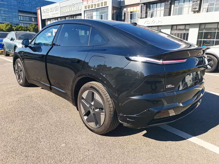 Nio Onvo L60 2025 2025款 60kWh 四驱版