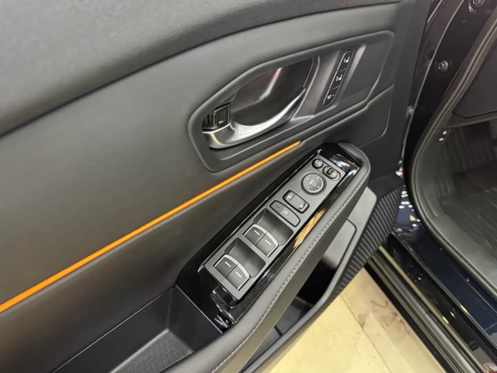 Honda Accord Hybrid 2023 2023款 2.0L e:PHEV 尊贵版