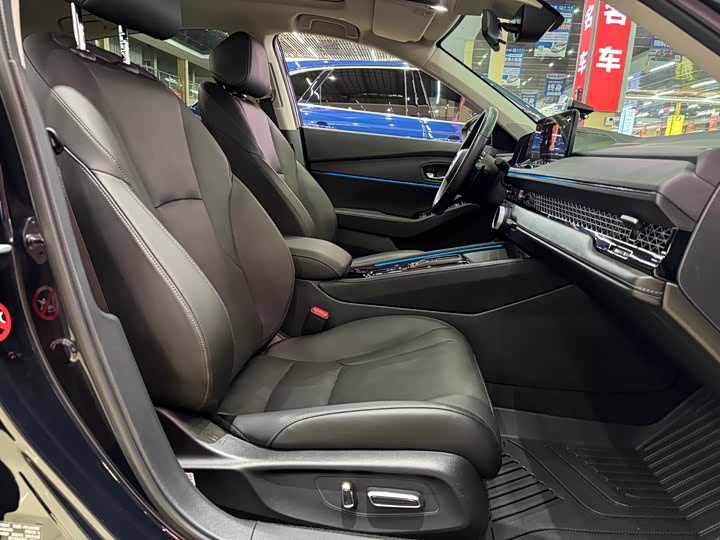 Honda Accord Hybrid 2023 2023款 2.0L e:PHEV 尊贵版
