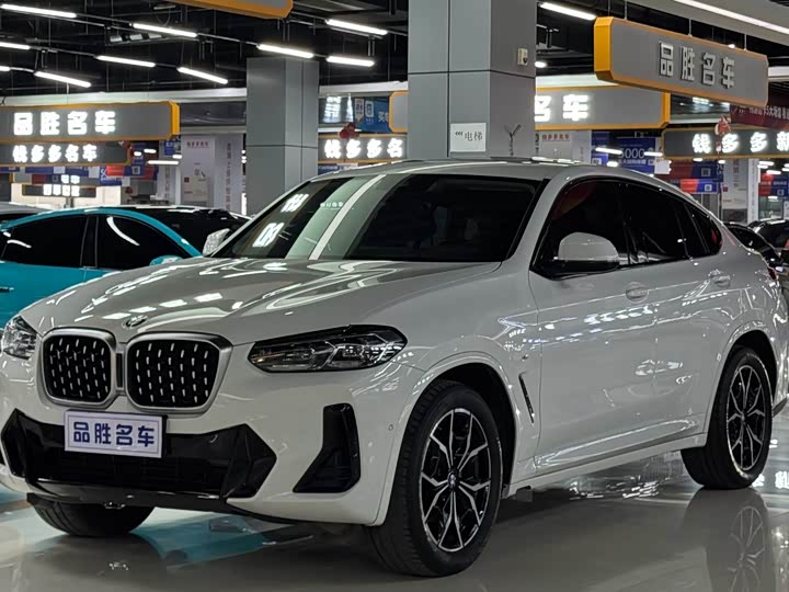 2022 BMW X4