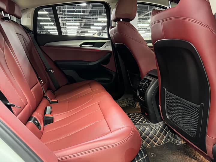 BMW X4 2022 2022款 xDrive 25i M运动套装